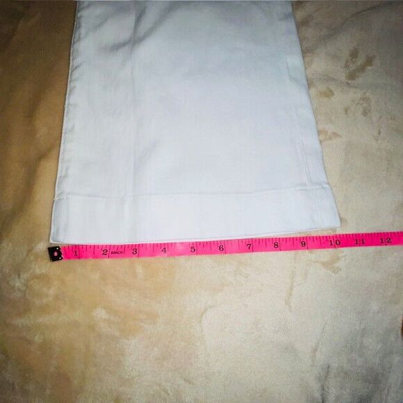 7 for All Mankind Dojo Flare Jeans Women's Size 24 Fits 27x28 White Denim - Picture 11 of 15